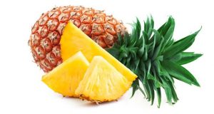 fresh pineapple slices